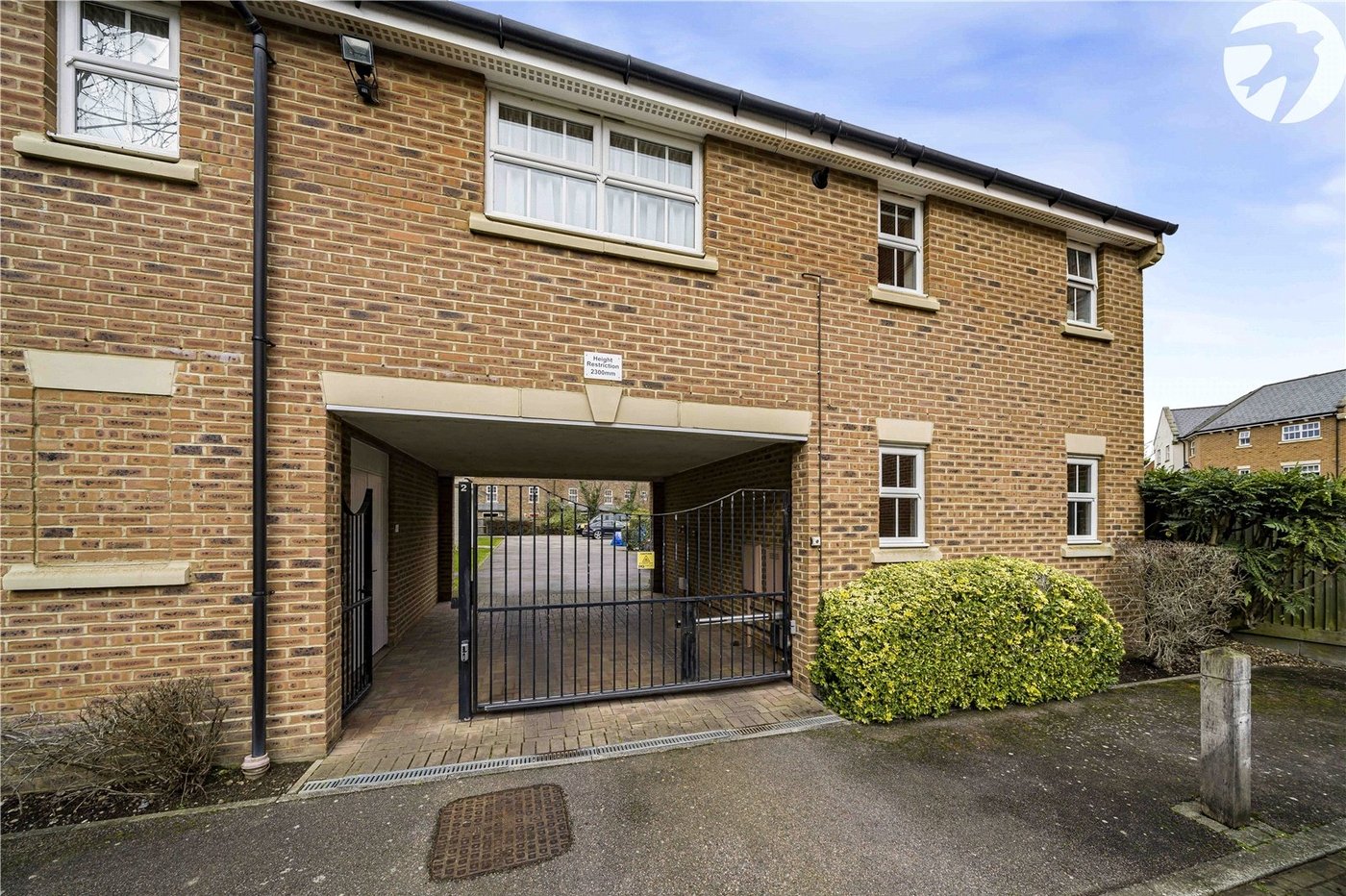 2 bedroom property for sale in Greenhithe | Robinson Jackson