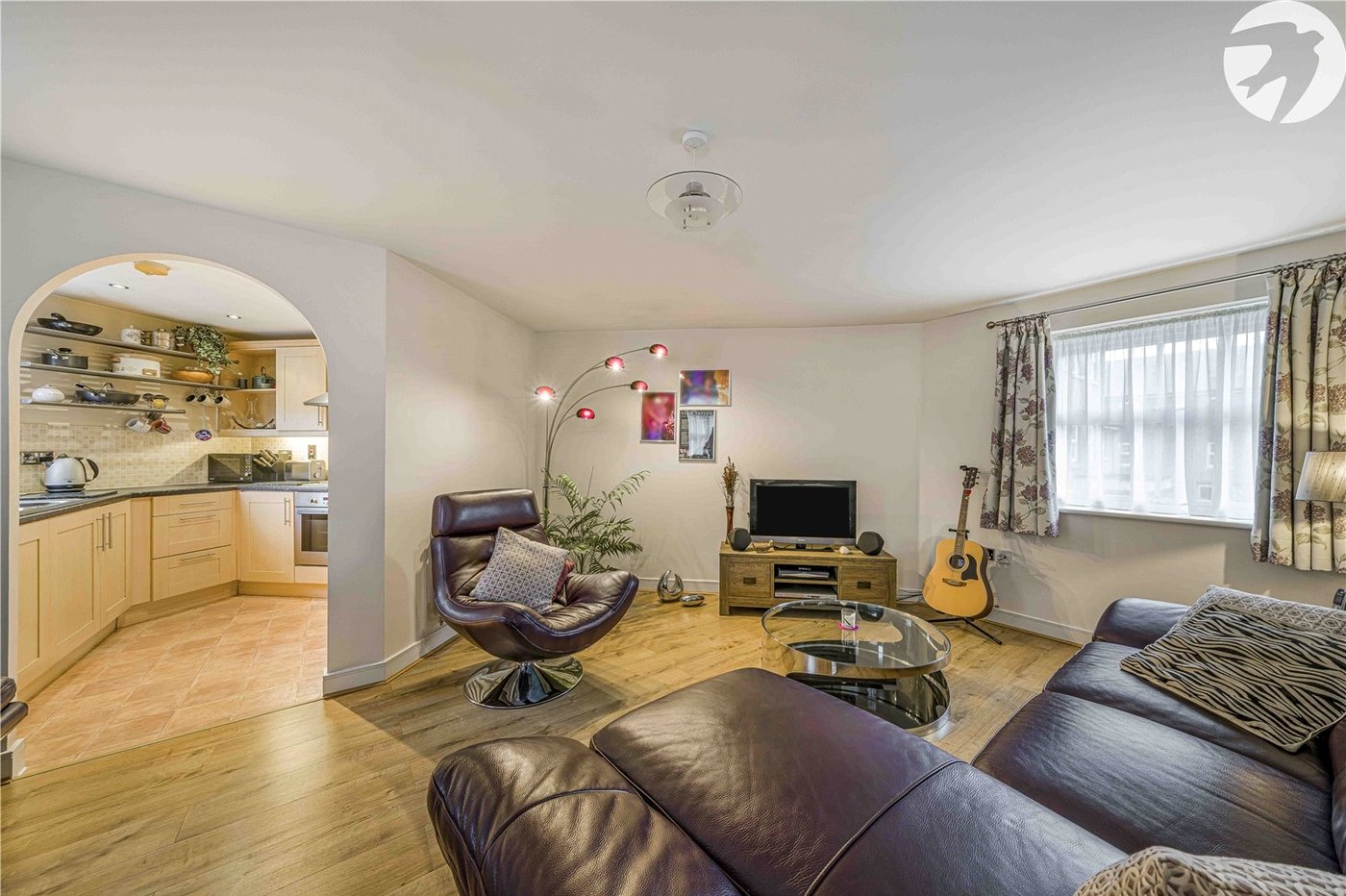 2 bedroom property for sale in Greenhithe | Robinson Jackson