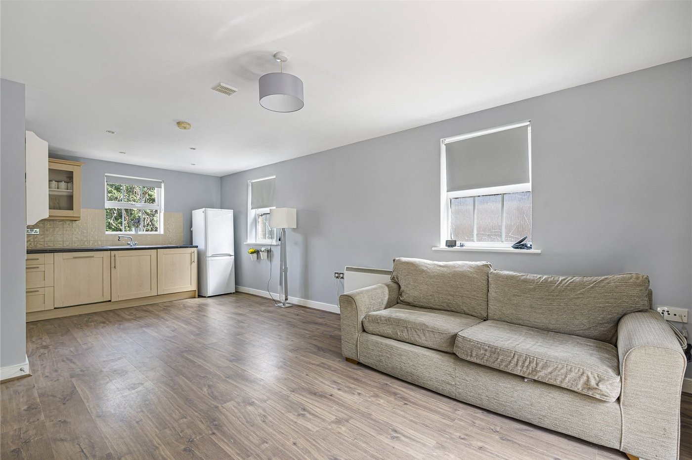 2 bedroom property for sale in Greenhithe | Robinson Jackson