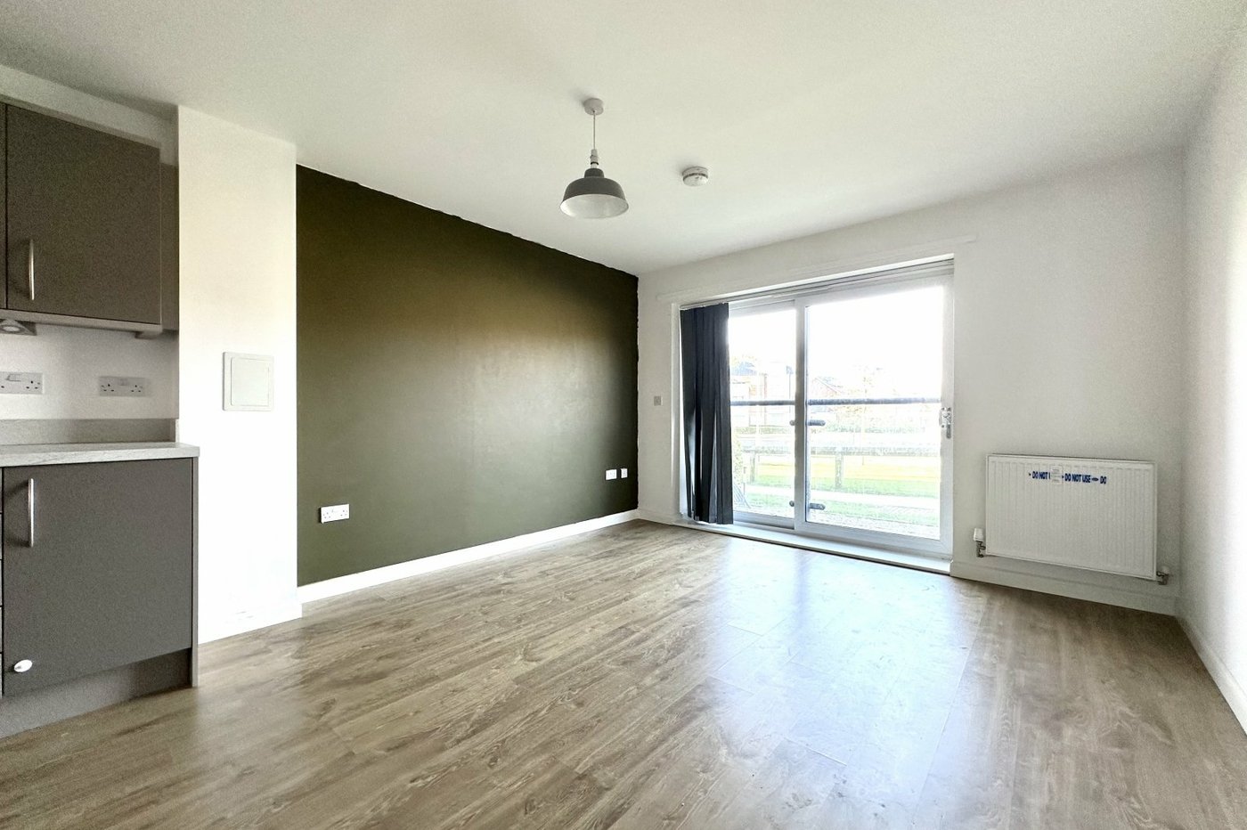 2 bedroom property for sale in Greenhithe | Robinson Jackson