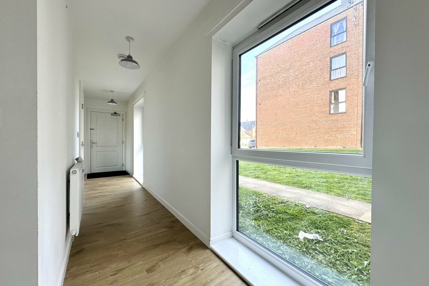 2 bedroom property for sale in Greenhithe | Robinson Jackson