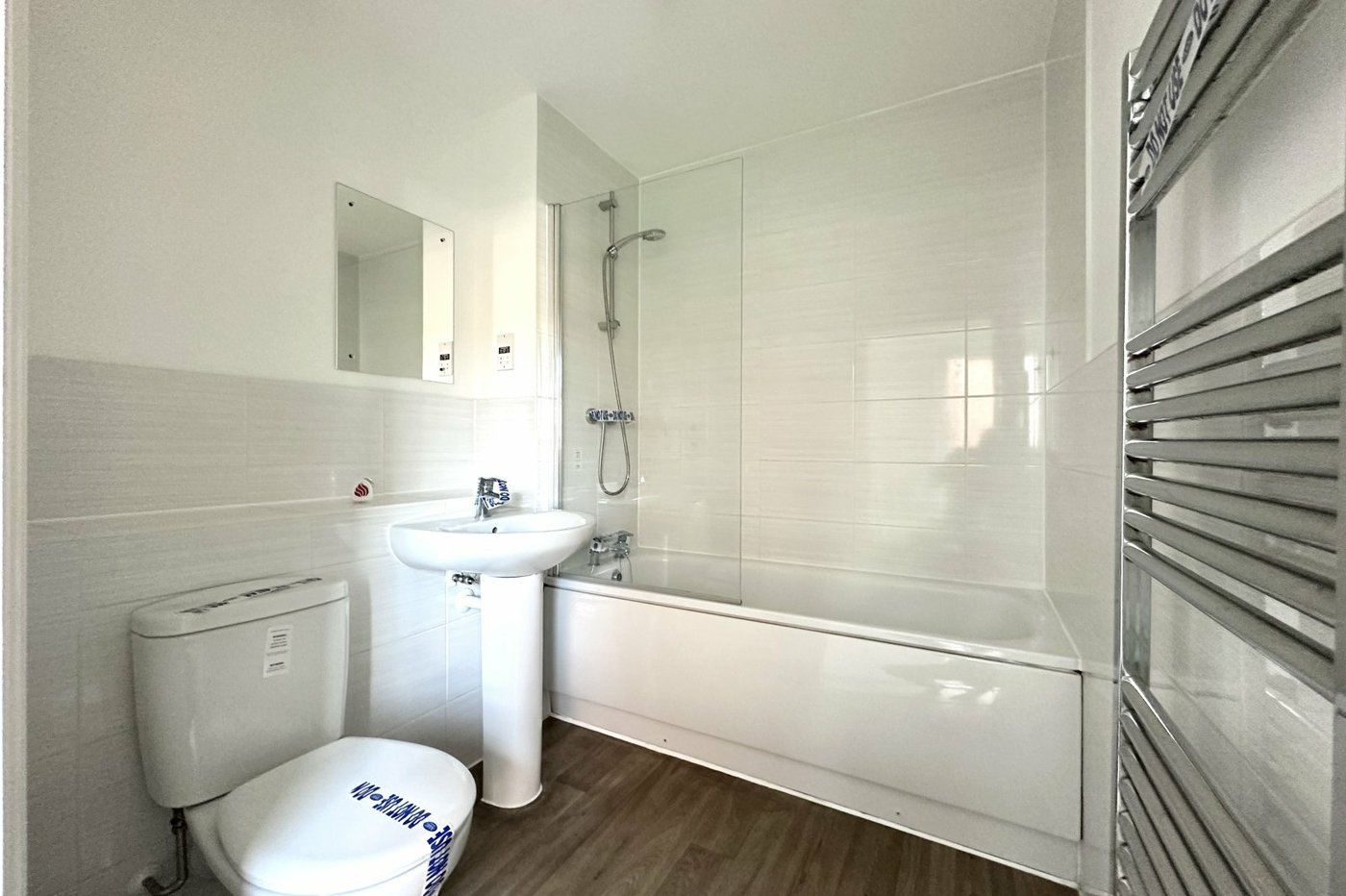 2 bedroom property for sale in Greenhithe | Robinson Jackson