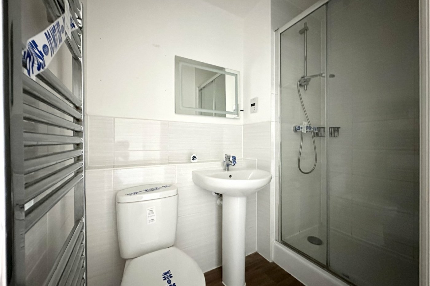 2 bedroom property for sale in Greenhithe | Robinson Jackson