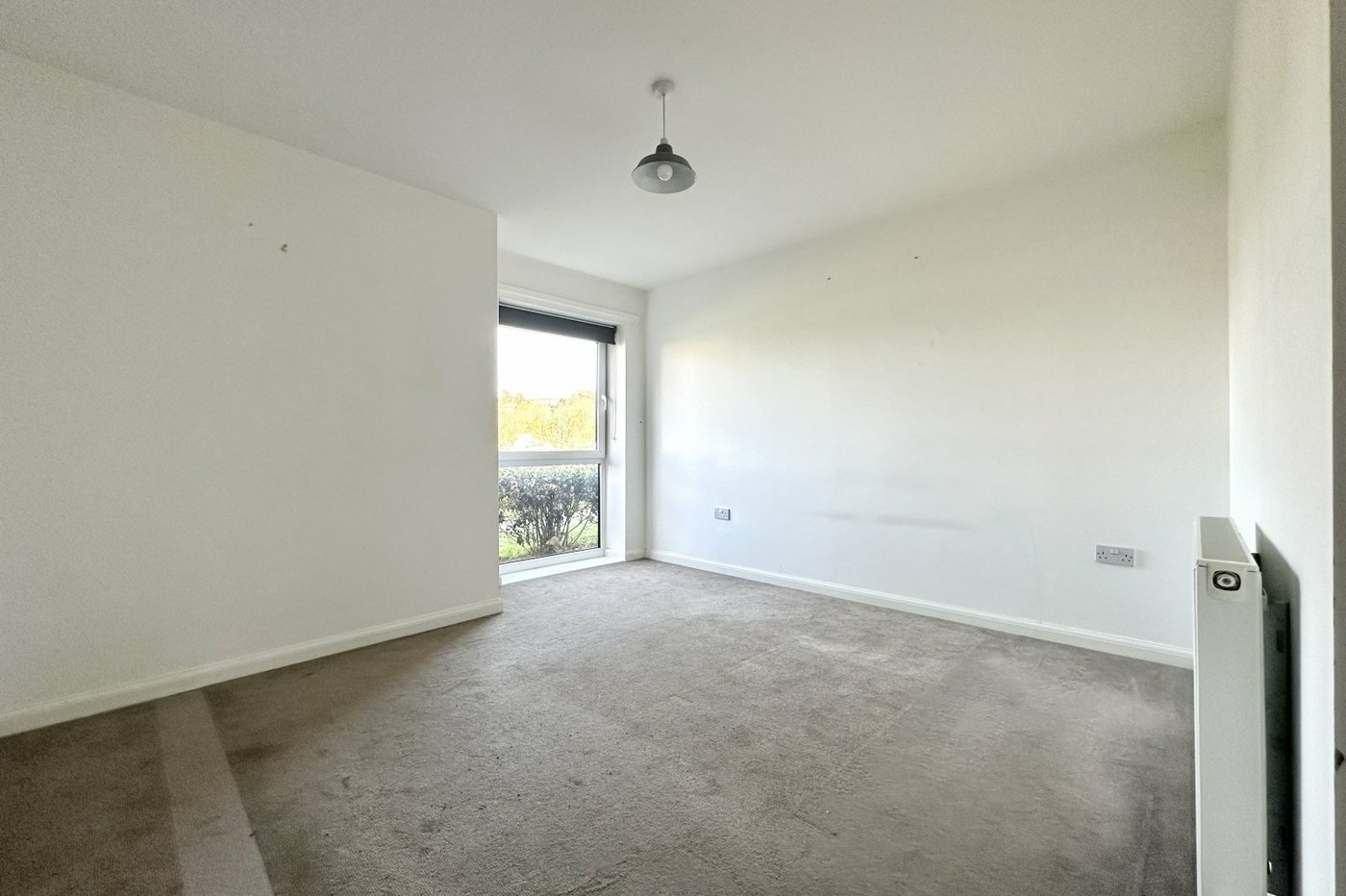 2 bedroom property for sale in Greenhithe | Robinson Jackson