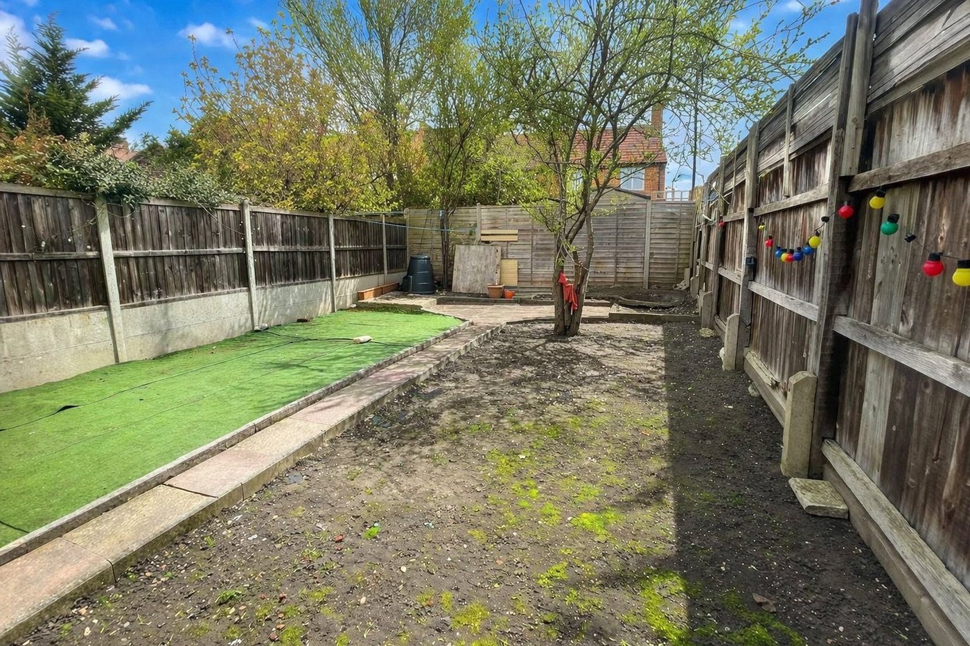 3 bedroom house for sale in London | Robinson Jackson