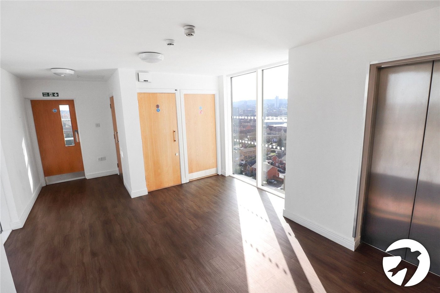 2 bedroom property for sale in London | Robinson Jackson