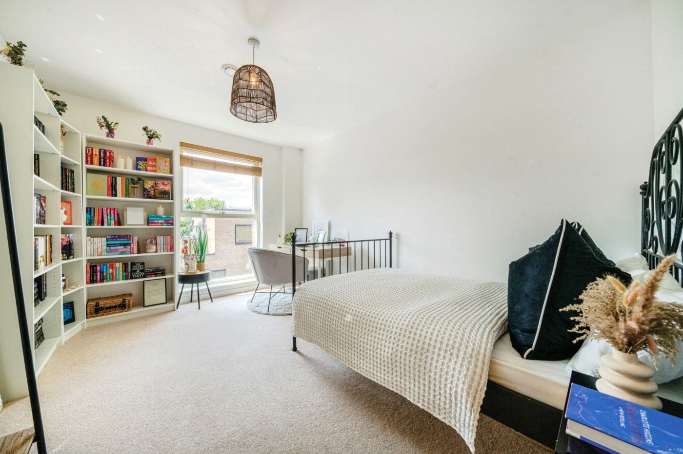 2 bedroom property for sale in Erith | Robinson Jackson