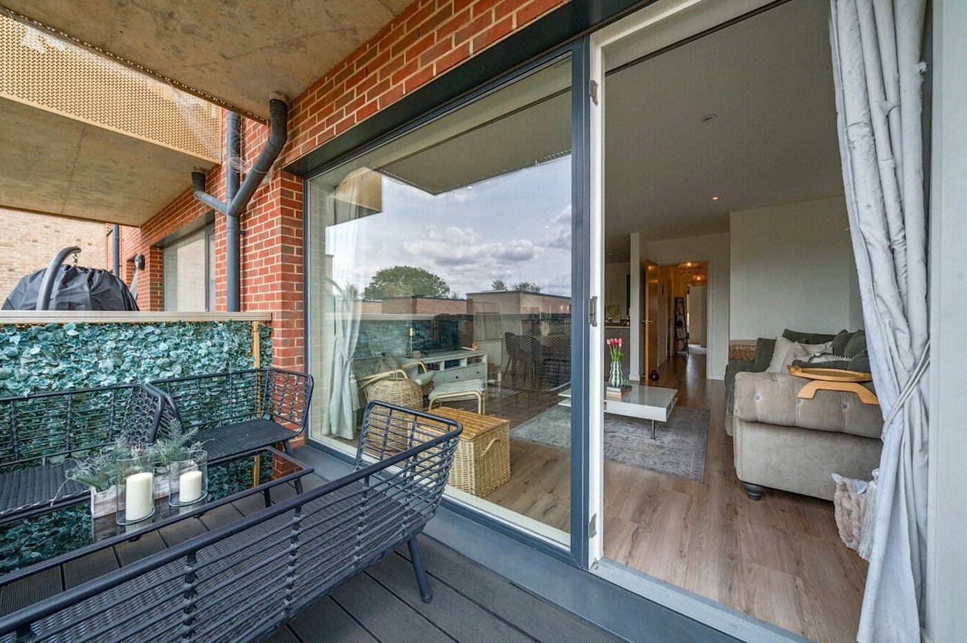 2 bedroom property for sale in Erith | Robinson Jackson