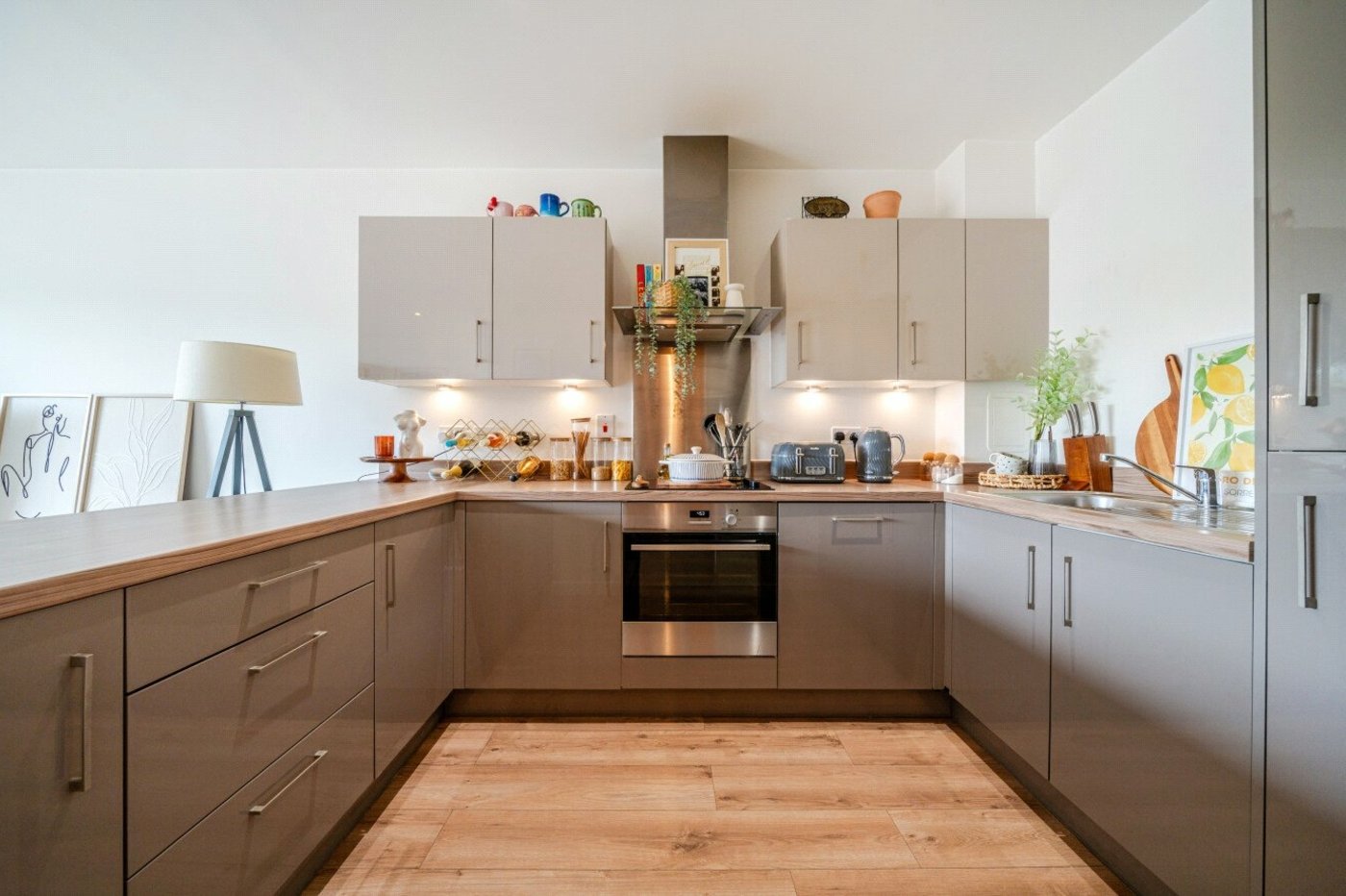 2 bedroom property for sale in Erith | Robinson Jackson