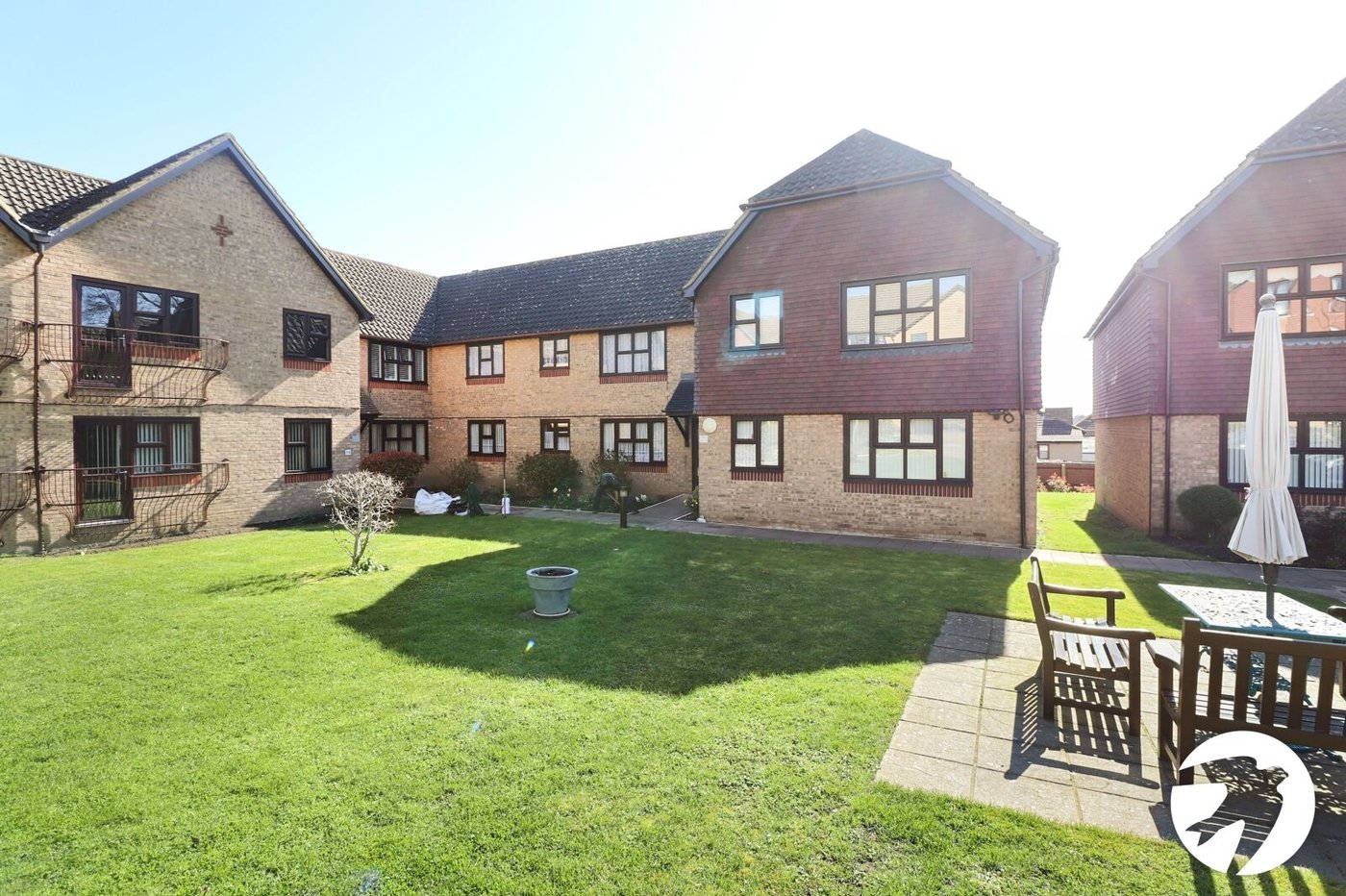 2 bedroom property for sale in Belvedere | Robinson Jackson