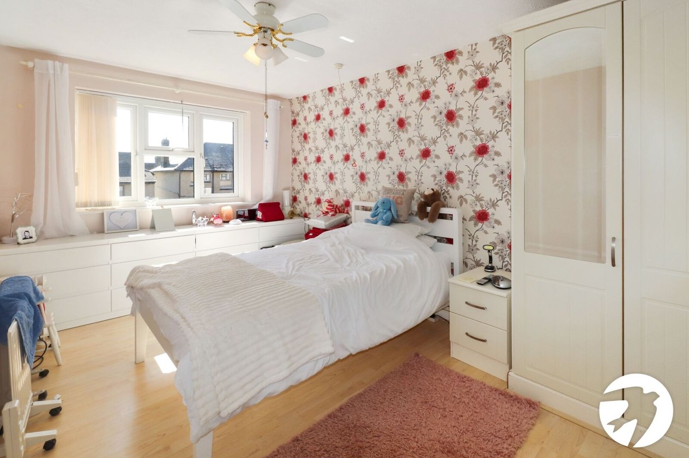 2 bedroom property for sale in Belvedere | Robinson Jackson