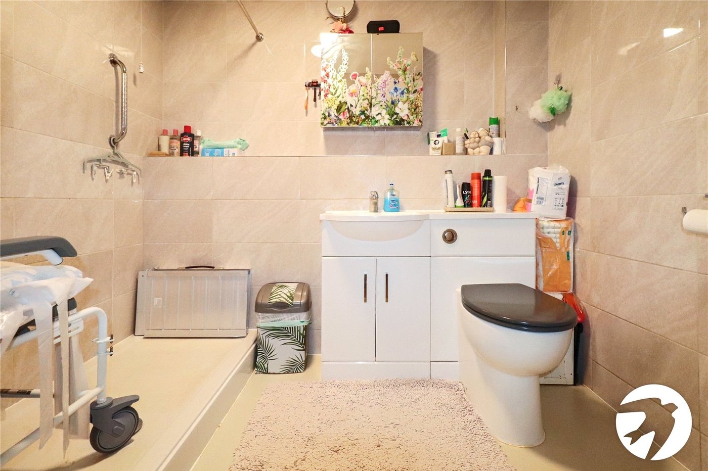 2 bedroom property for sale in Belvedere | Robinson Jackson