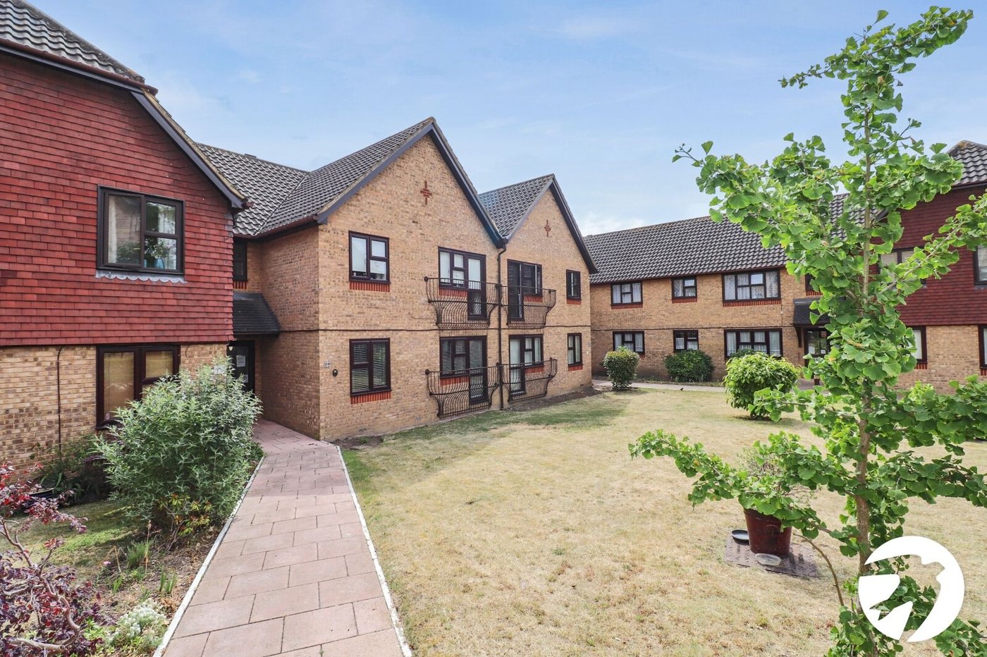 2 bedroom property for sale in Belvedere | Robinson Jackson
