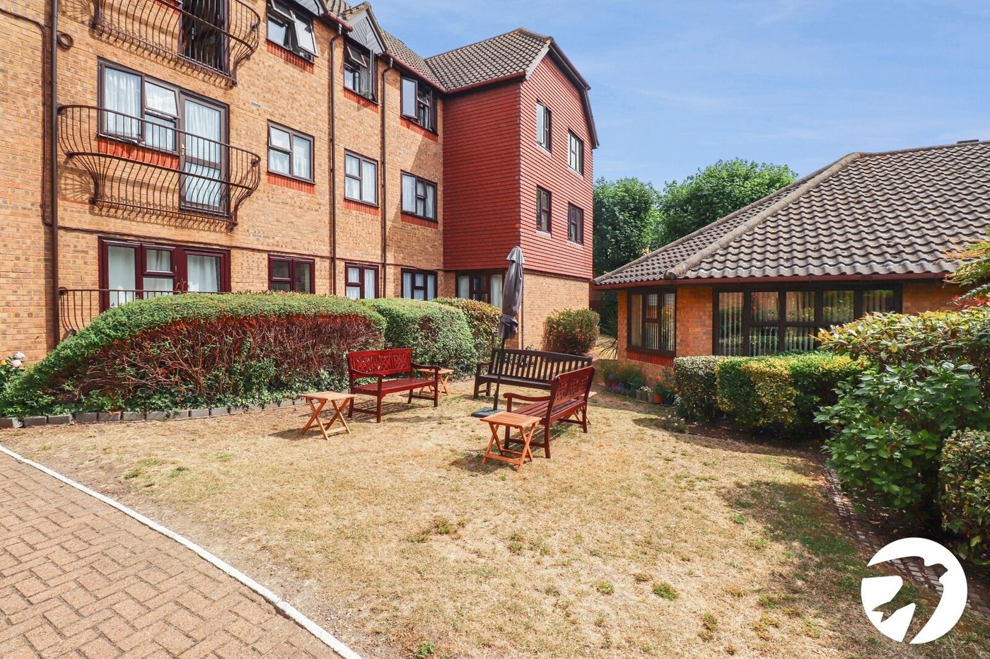 2 bedroom property for sale in Belvedere | Robinson Jackson