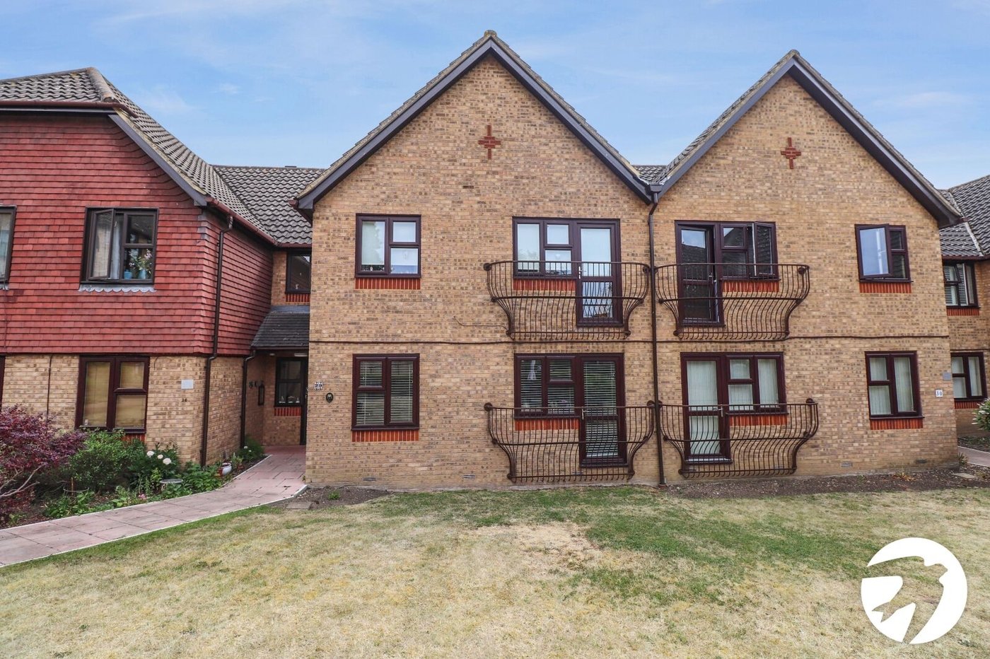 2 bedroom property for sale in Belvedere | Robinson Jackson