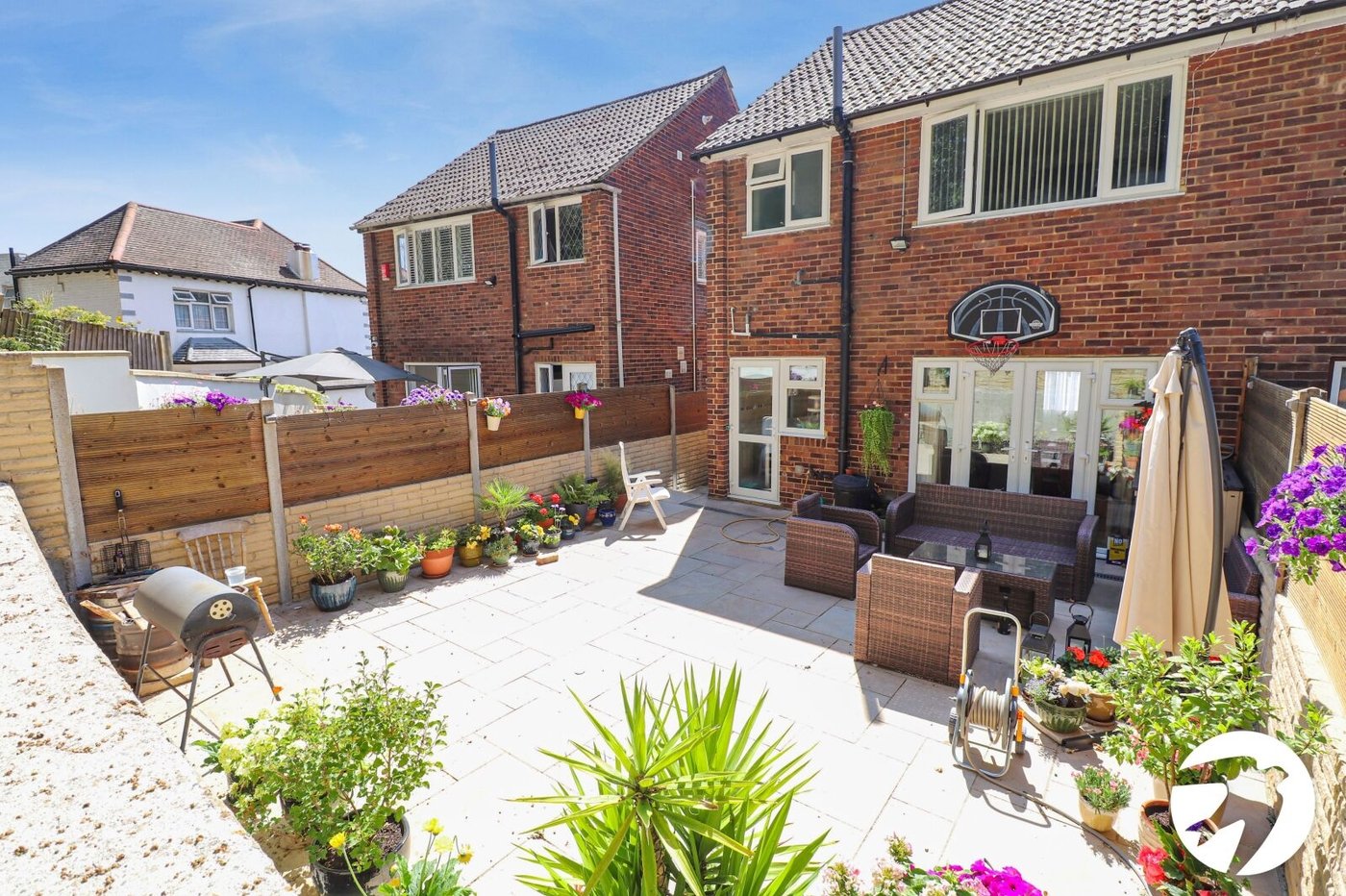 3 bedroom house for sale in Erith | Robinson Jackson