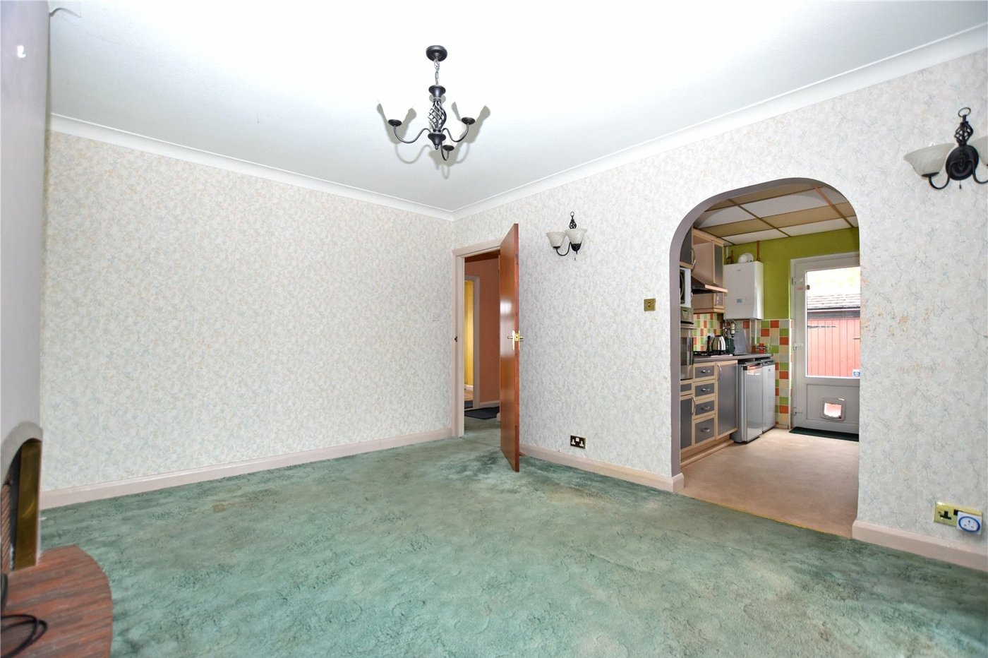 2 bedroom bungalow for sale in Bexleyheath | Robinson Jackson