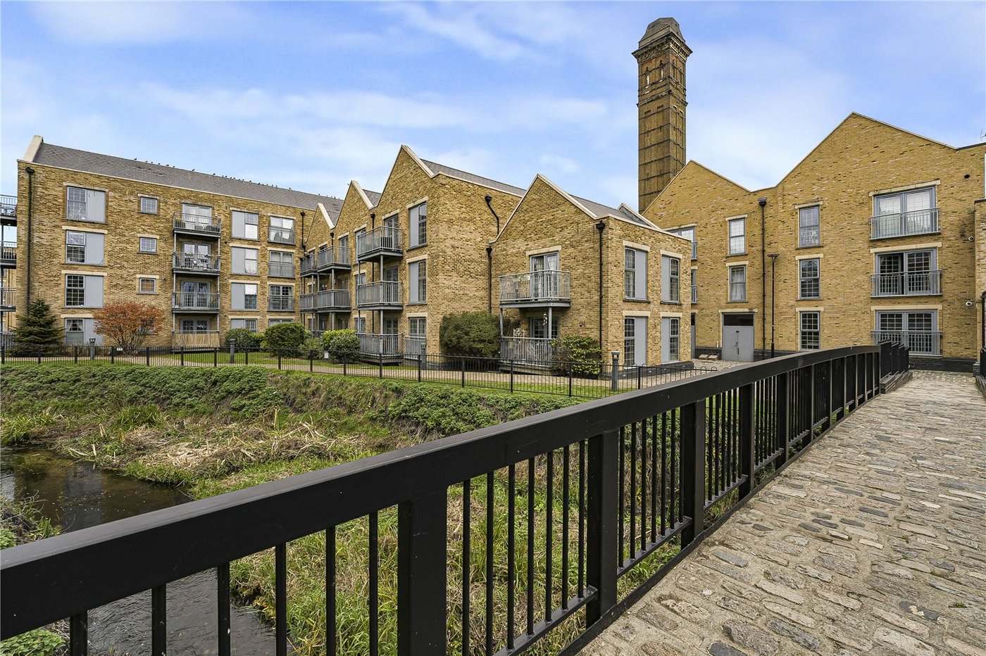 2 bedroom property for sale in South Darenth | Robinson Jackson