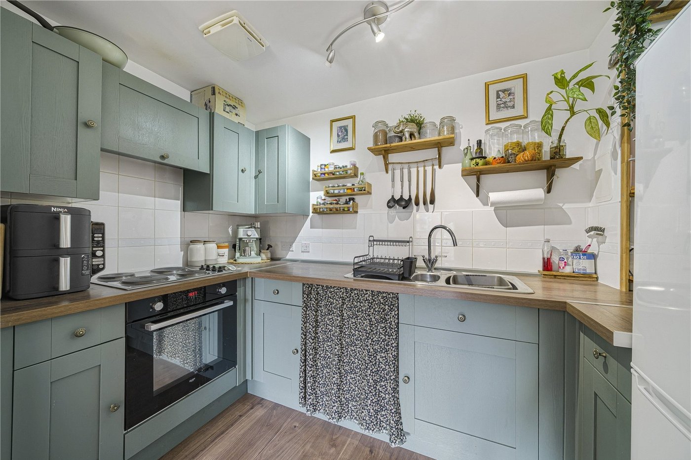 2 bedroom property for sale in South Darenth | Robinson Jackson