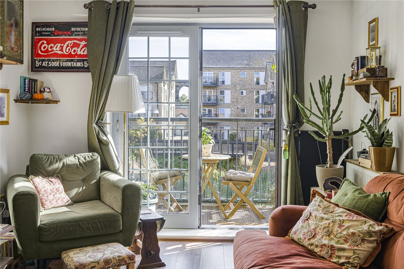 2 bedroom property for sale in South Darenth | Robinson Jackson