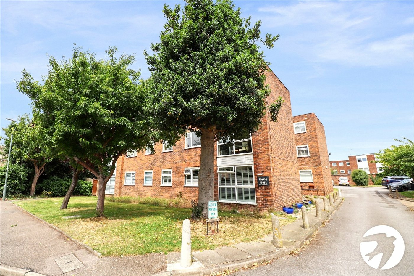 2 bedroom property for sale in Belvedere | Robinson Jackson