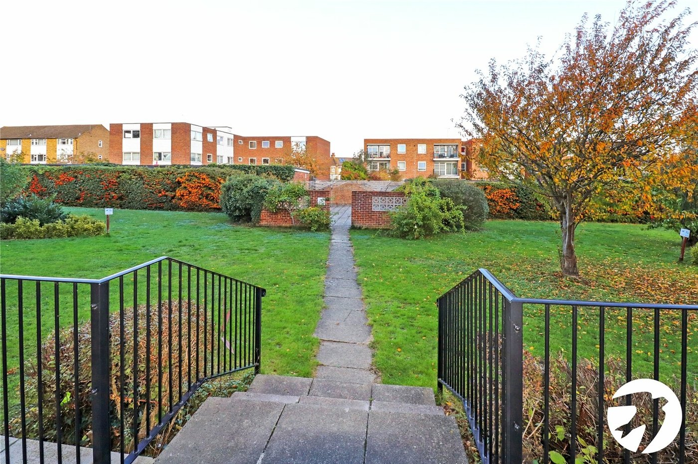 2 bedroom property for sale in Belvedere | Robinson Jackson