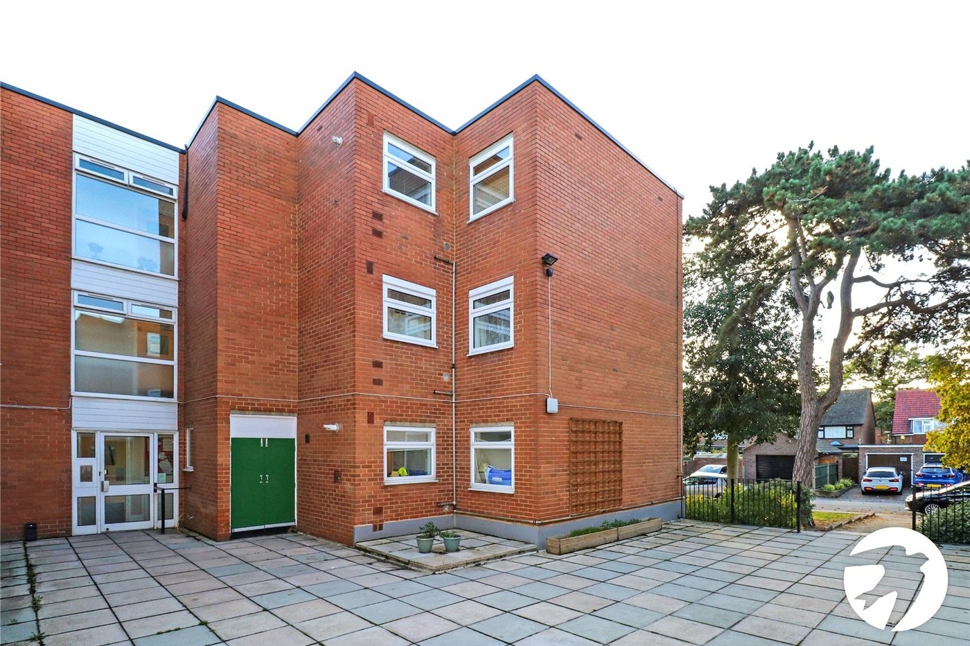 2 bedroom property for sale in Belvedere | Robinson Jackson