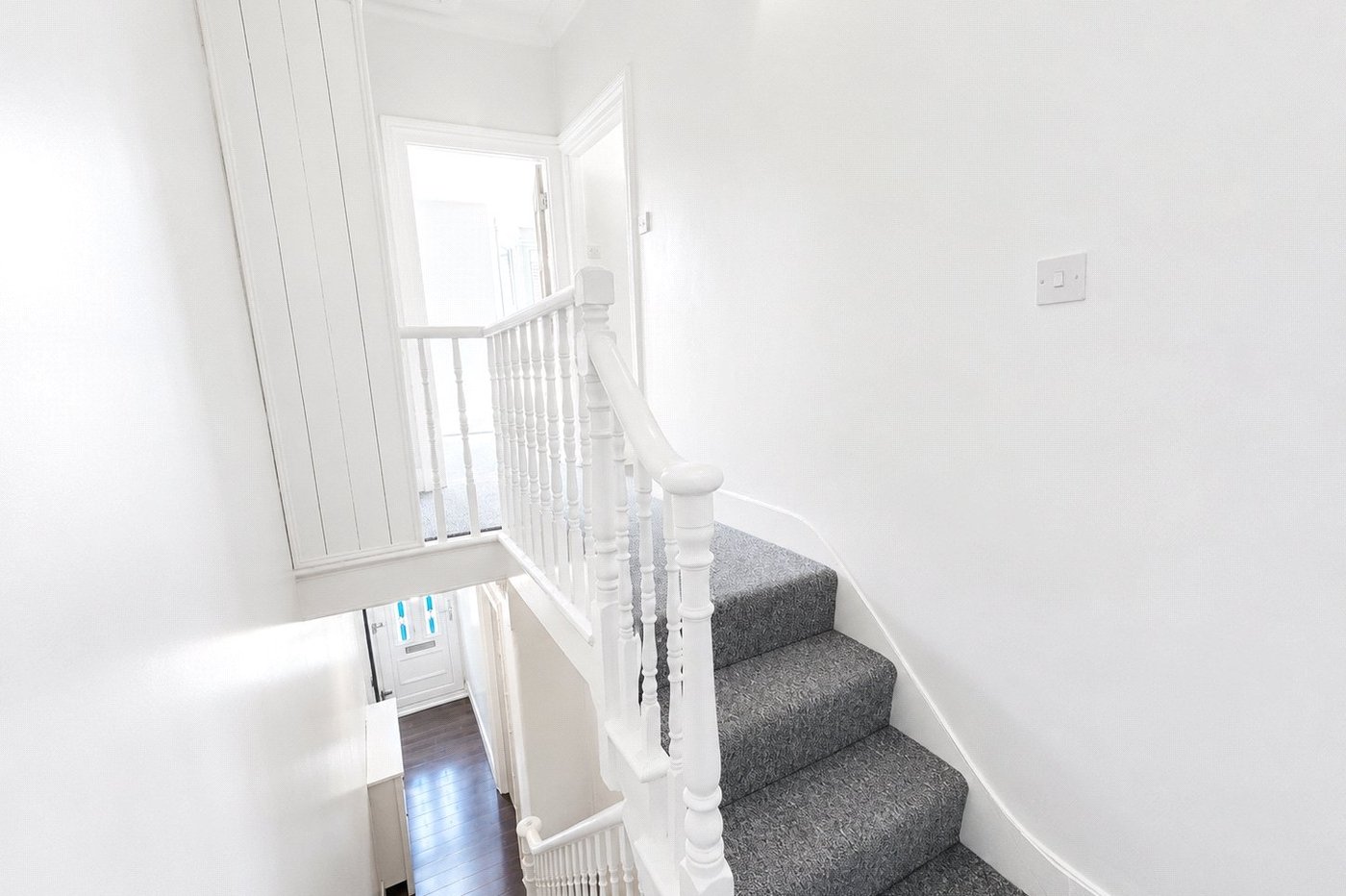 3 bedroom house for sale in London | Robinson Jackson