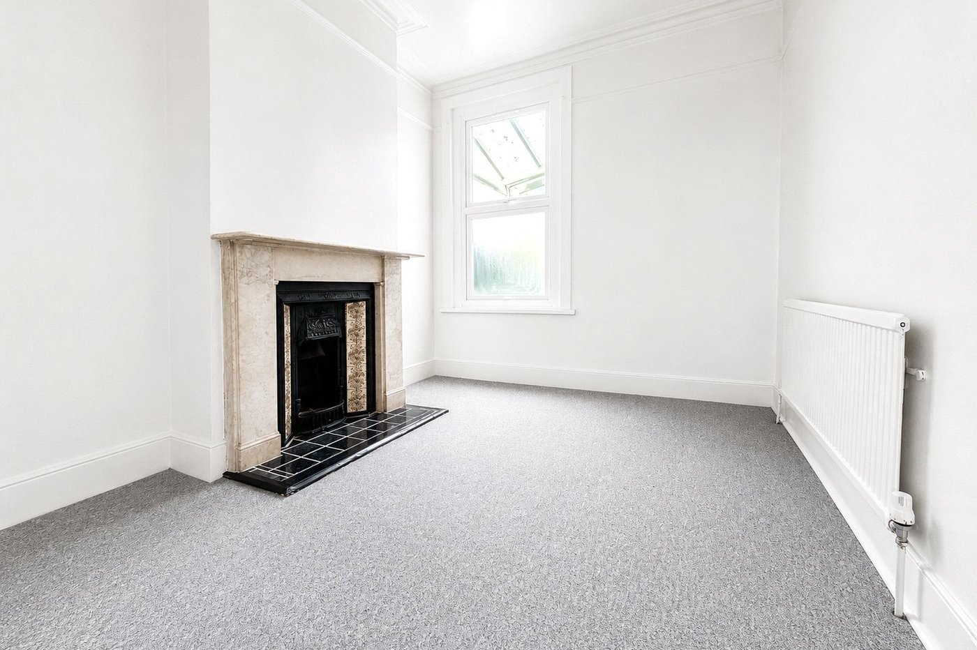 3 bedroom house for sale in London | Robinson Jackson
