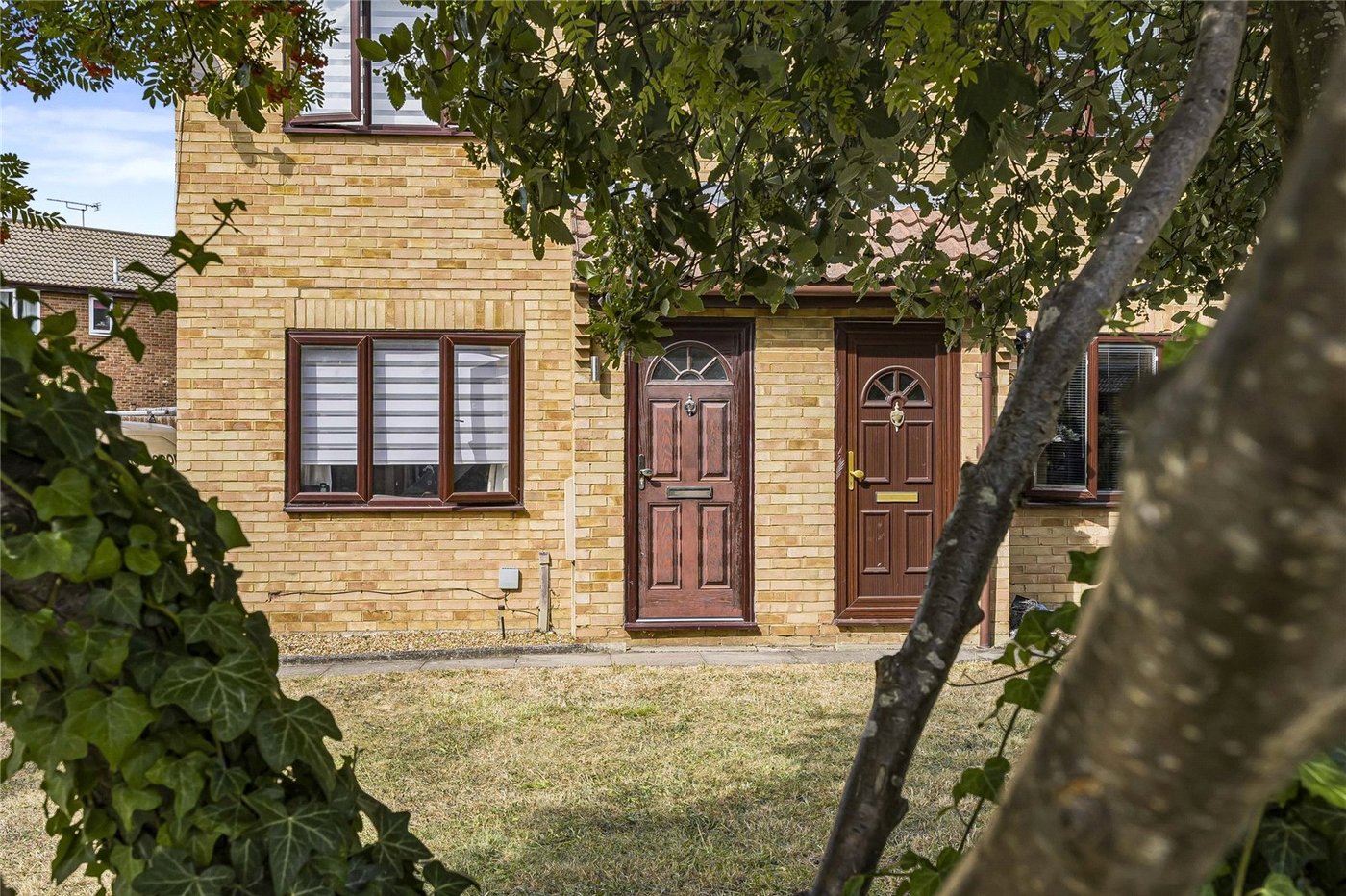 2 bedroom house for sale in Greenhithe | Robinson Jackson