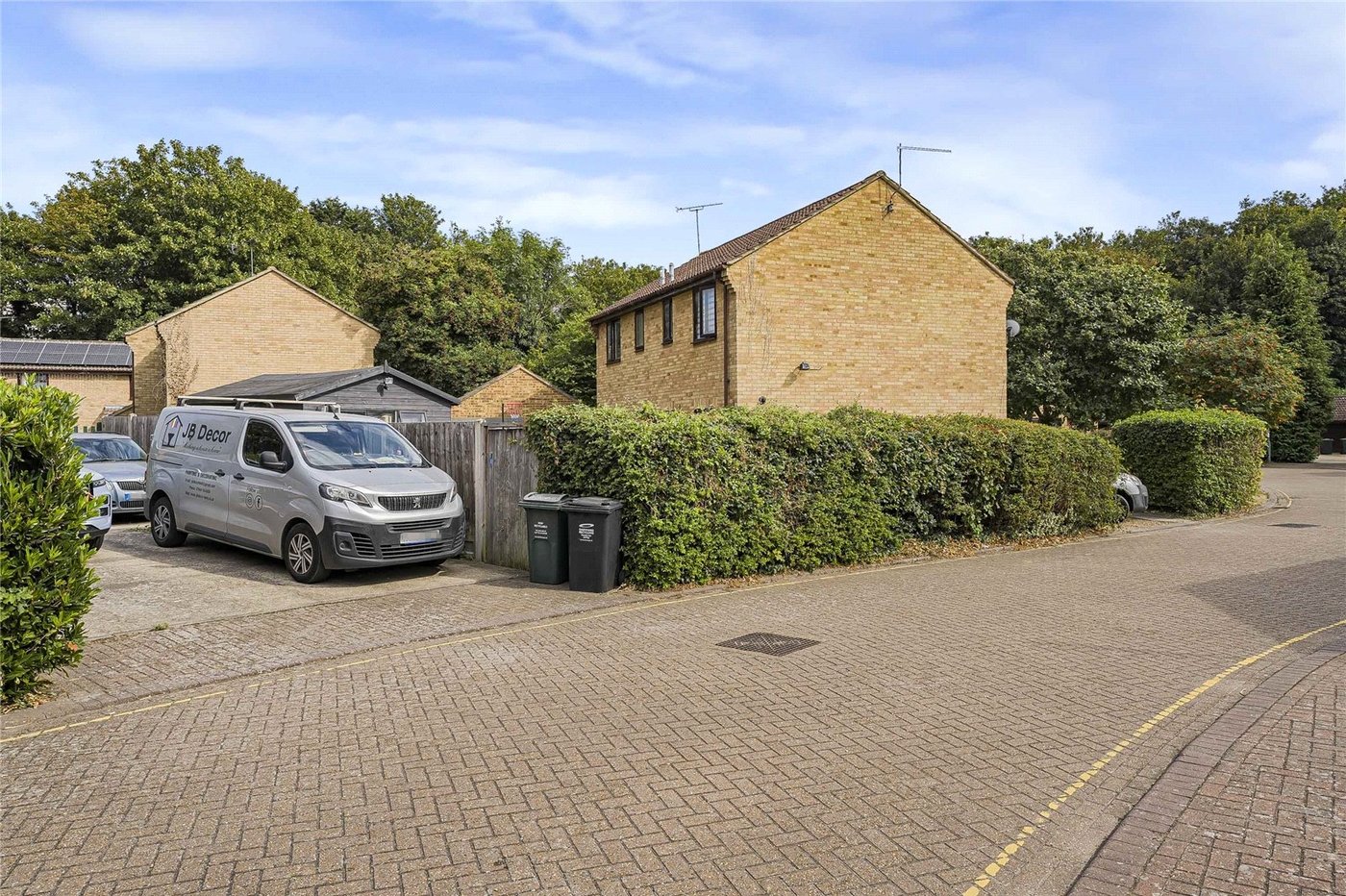 2 bedroom house for sale in Greenhithe | Robinson Jackson