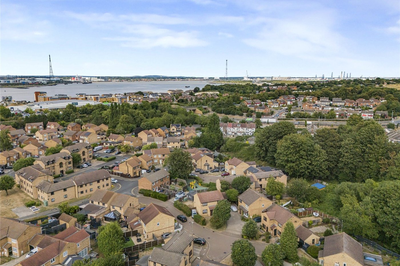 2 bedroom house for sale in Greenhithe | Robinson Jackson