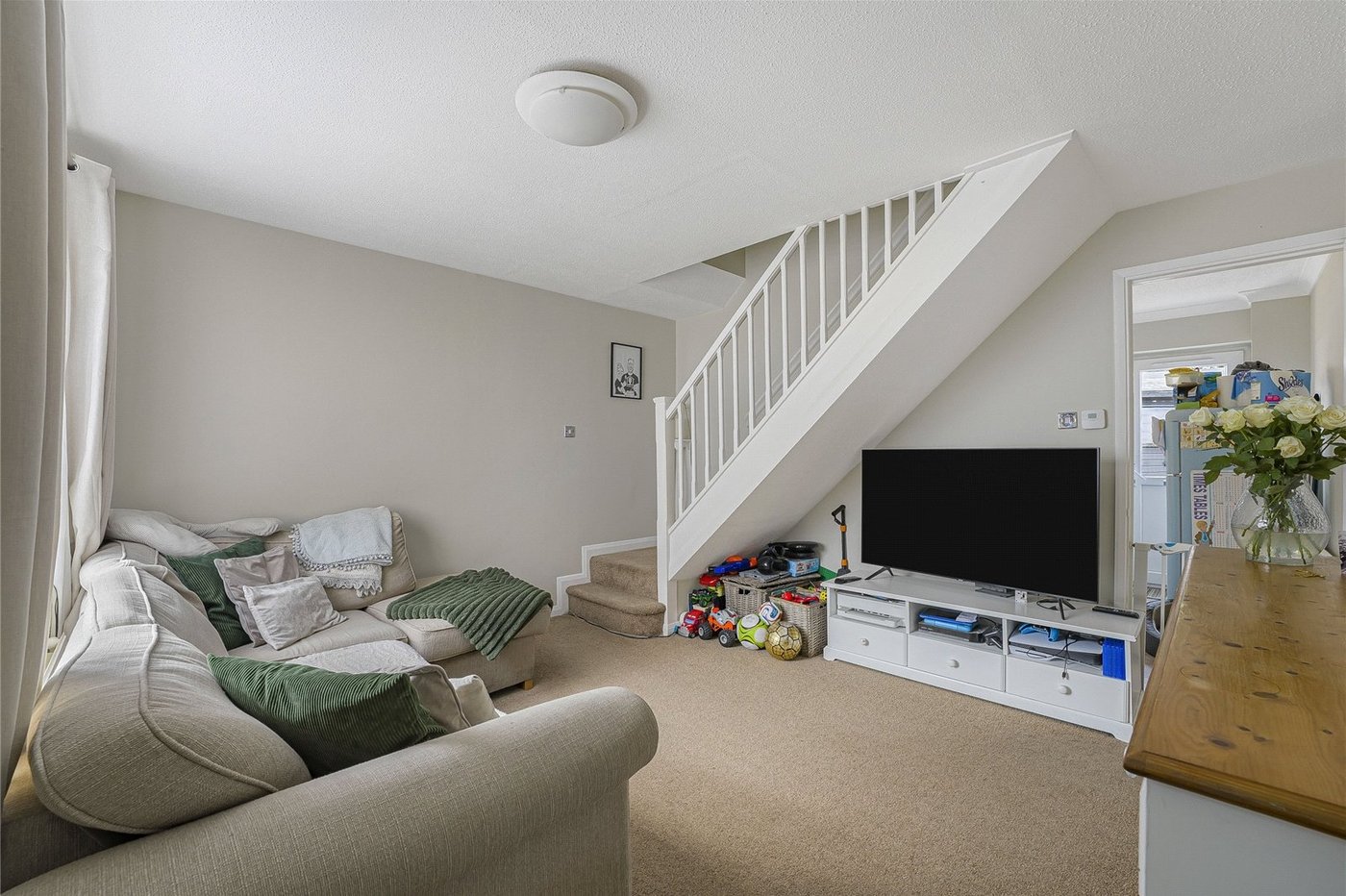 2 bedroom house for sale in Greenhithe | Robinson Jackson