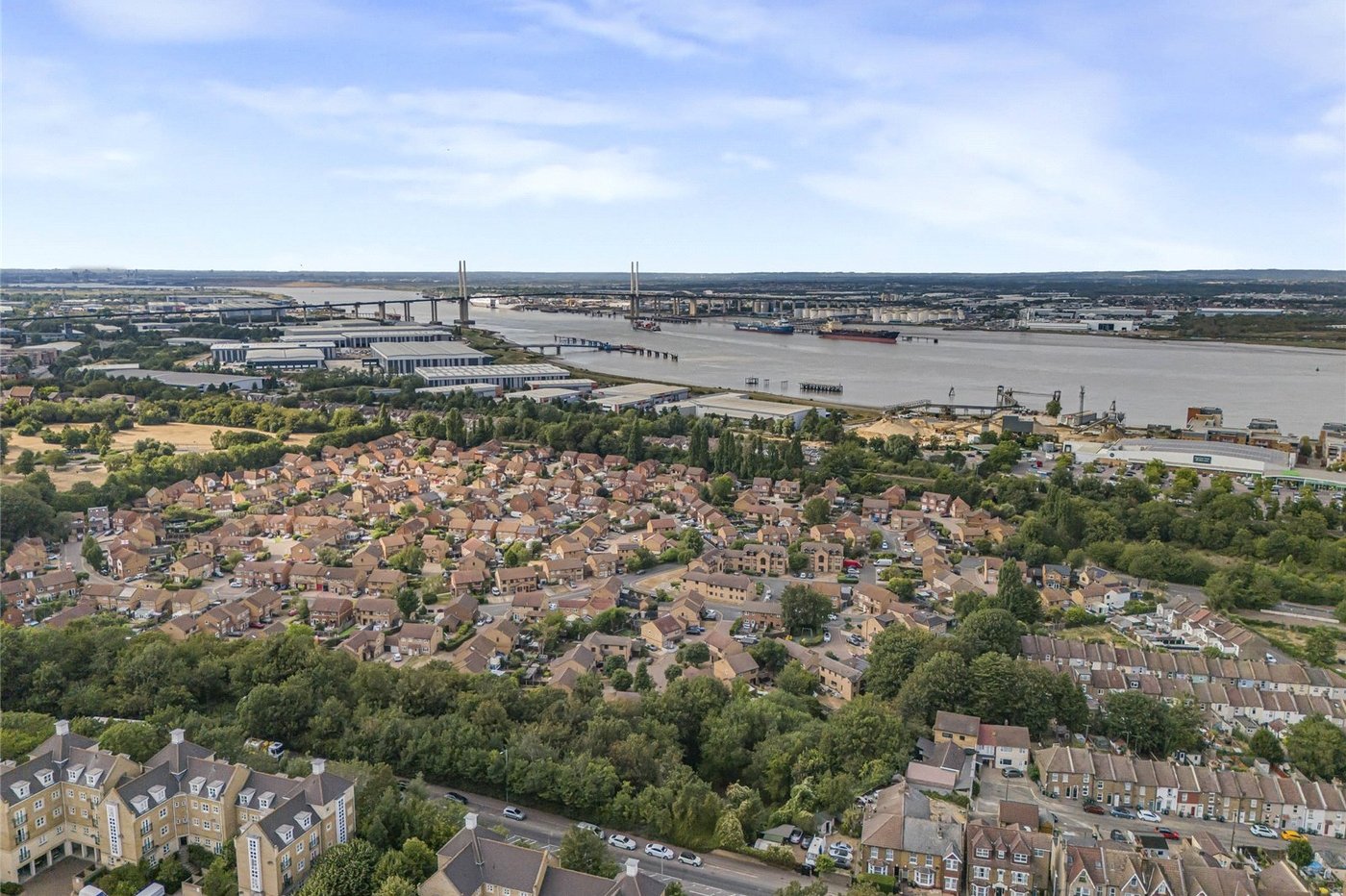 2 bedroom house for sale in Greenhithe | Robinson Jackson