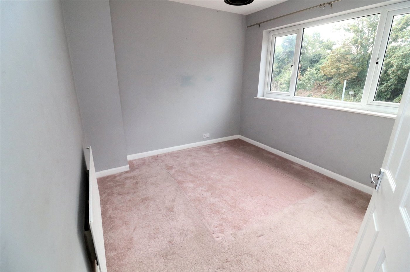 2 bedroom property for sale in Barnehurst | Robinson Jackson