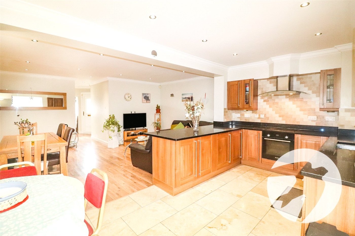 3 bedroom bungalow for sale in Bexleyheath | Robinson Jackson