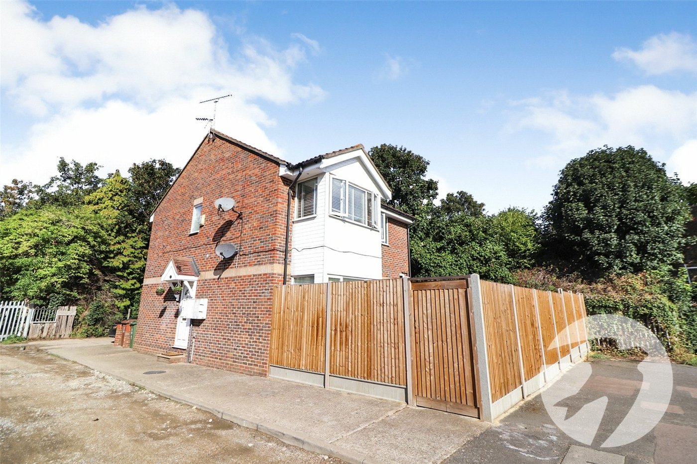 2 bedroom property for sale in Barnehurst | Robinson Jackson