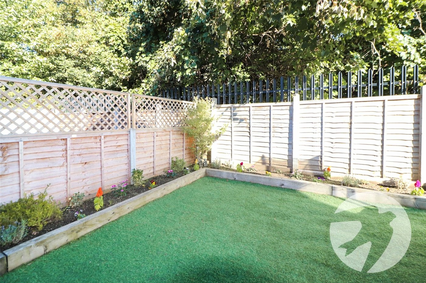 2 bedroom property for sale in Barnehurst | Robinson Jackson