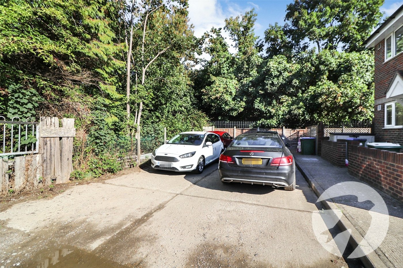 2 bedroom property for sale in Barnehurst | Robinson Jackson