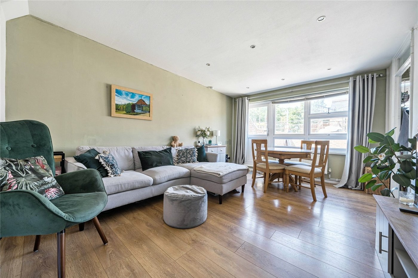 1 bedroom property for sale in  | Robinson Jackson