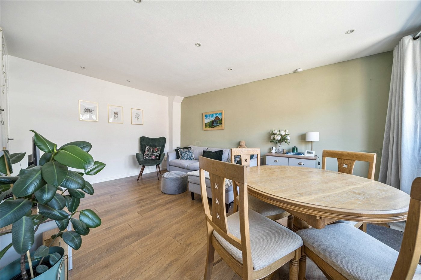 1 bedroom property for sale in  | Robinson Jackson