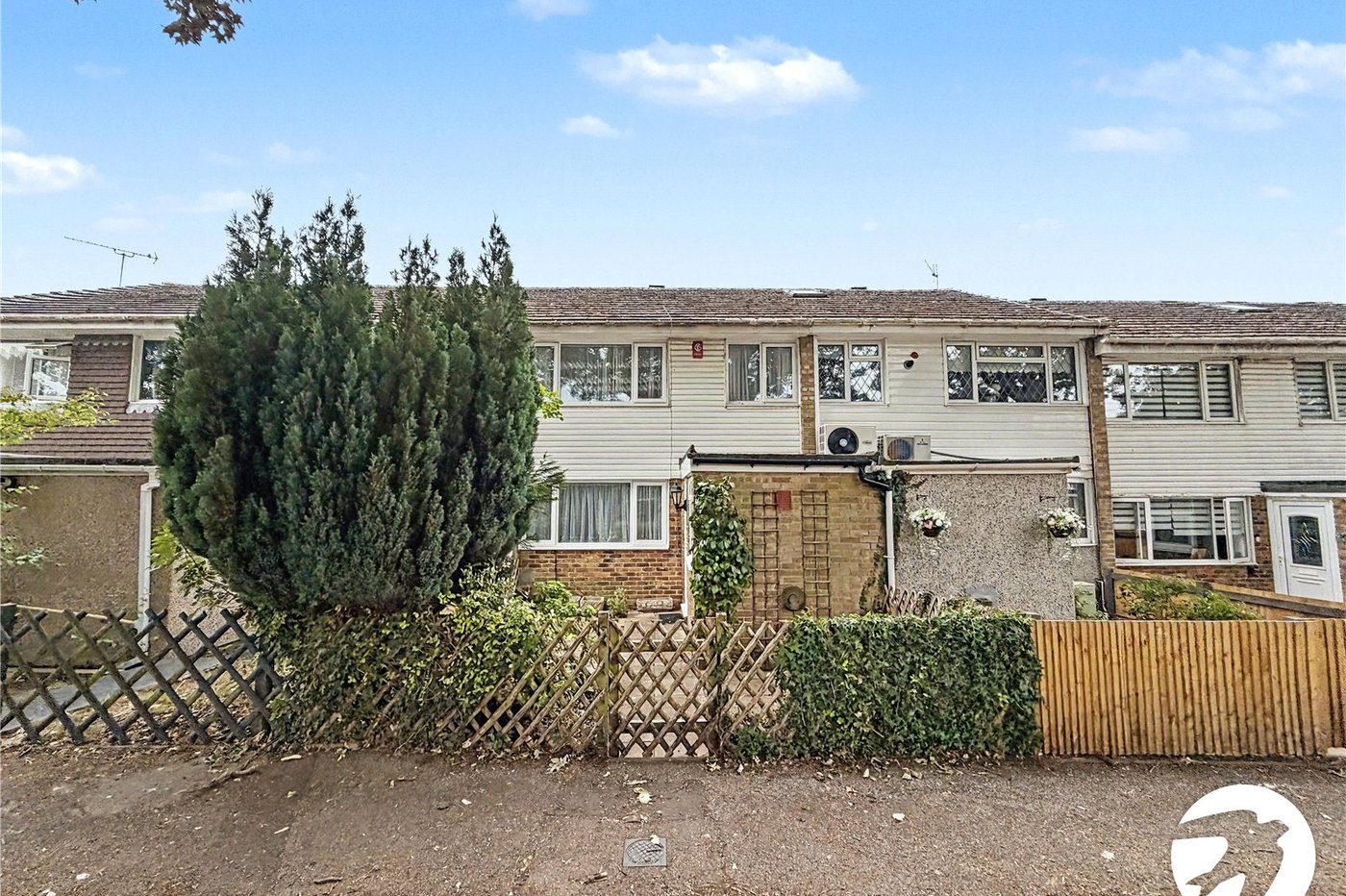 3 bedroom house for sale in Rochester | Robinson Michael & Jackson