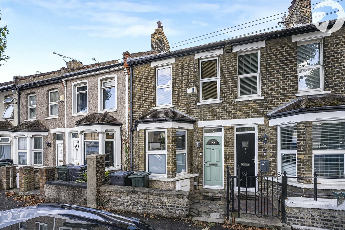 2 bedroom house for sale in Greenhithe | Robinson Jackson