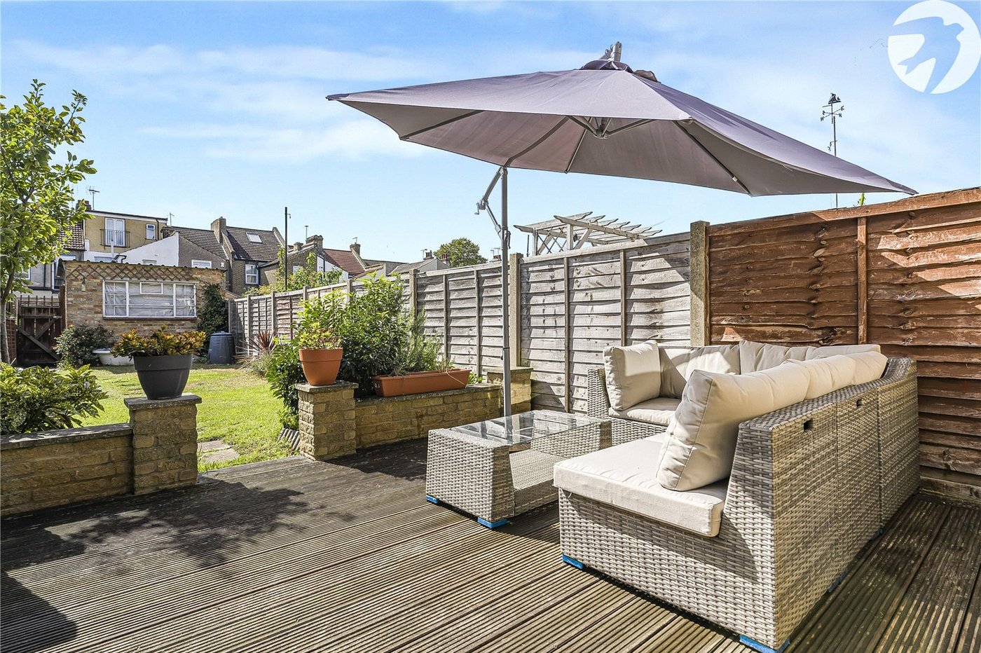 2 bedroom house for sale in Greenhithe | Robinson Jackson