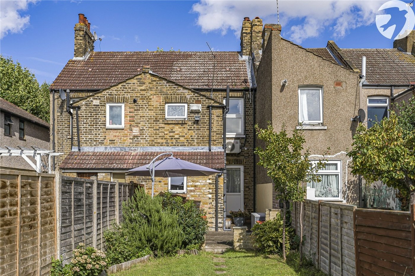 2 bedroom house for sale in Greenhithe | Robinson Jackson