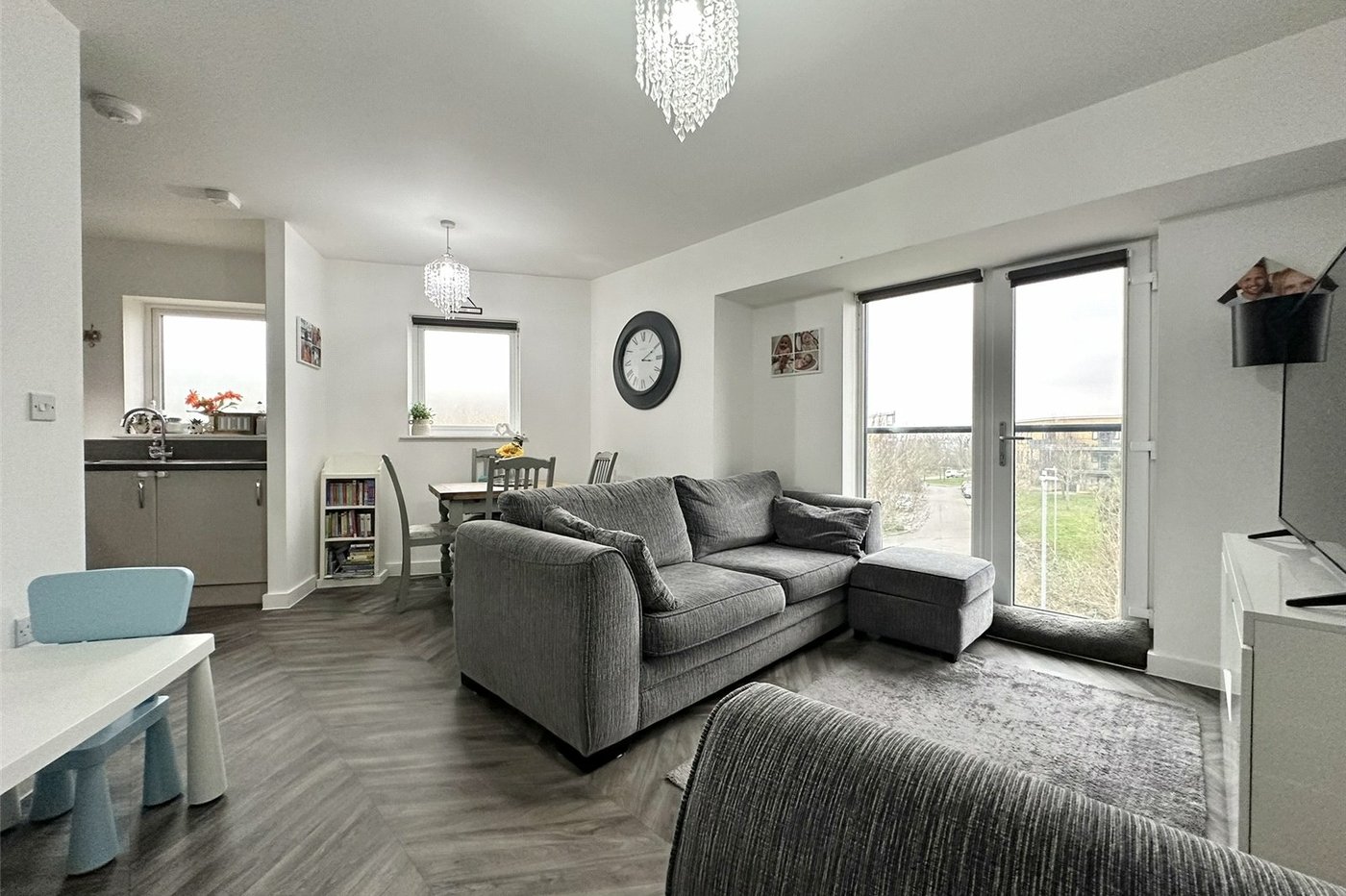 2 bedroom property for sale in Greenhithe | Robinson Jackson