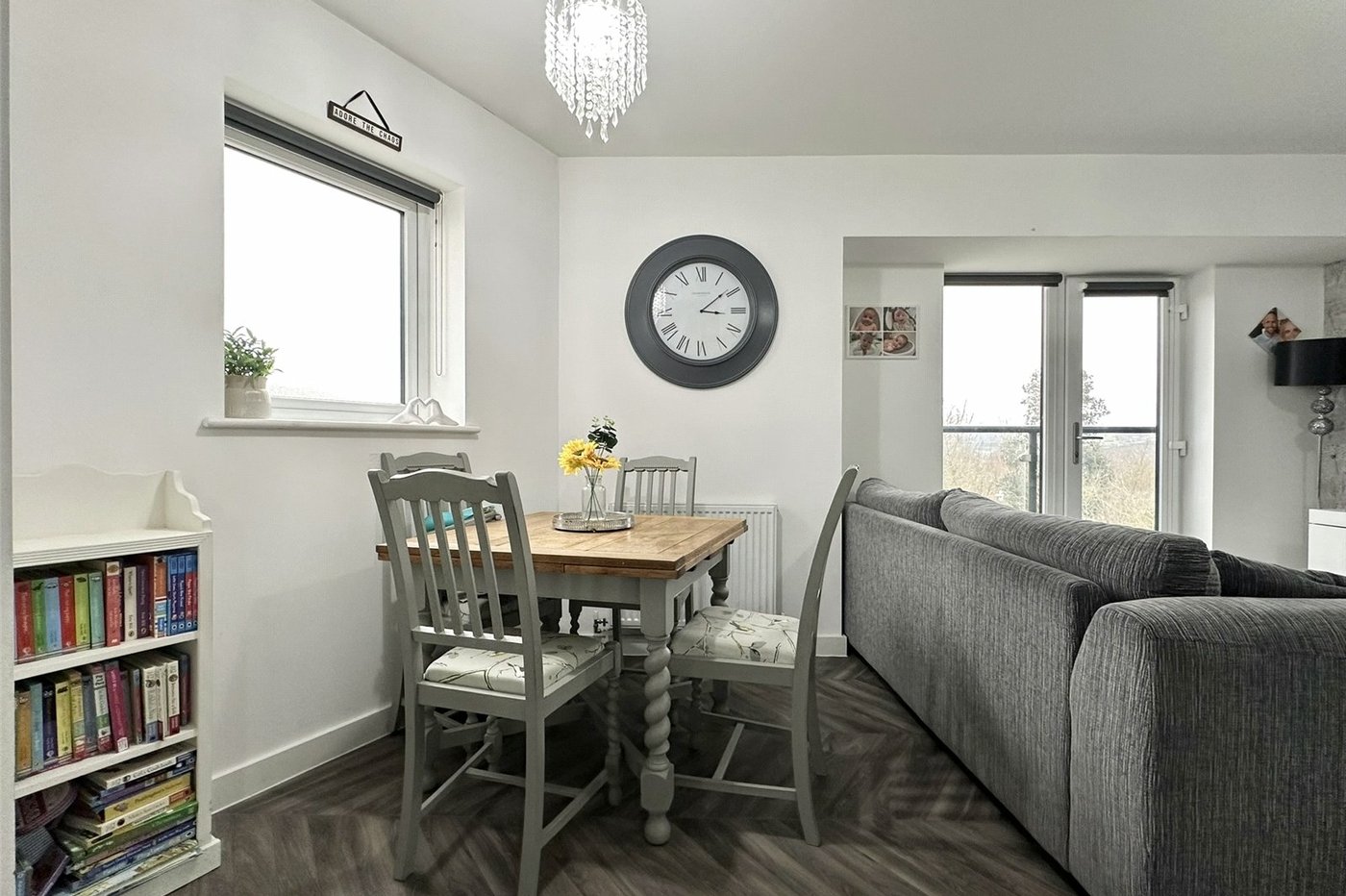 2 bedroom property for sale in Greenhithe | Robinson Jackson