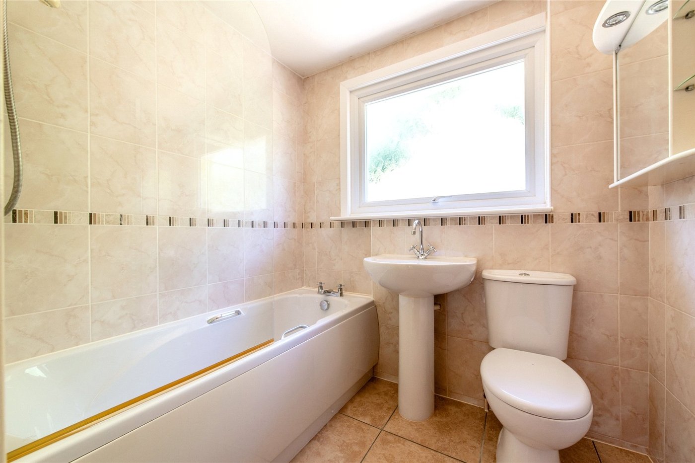3 bedroom house for sale in Higham | Robinson Michael & Jackson