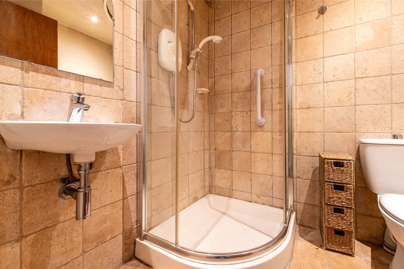 3 bedroom house for sale in Higham | Robinson Michael & Jackson