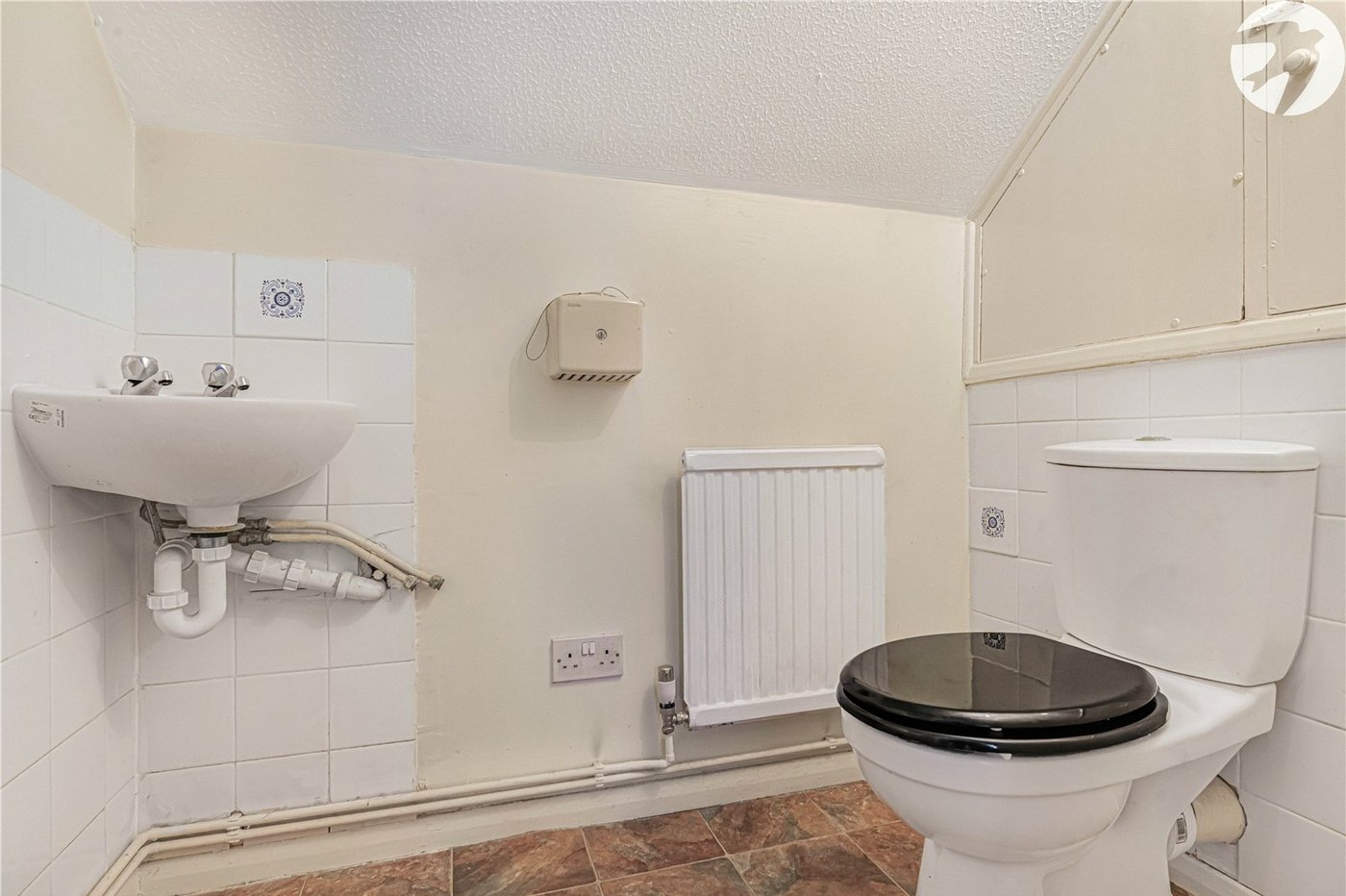 2 bedroom house for sale in Dartford | Robinson Jackson